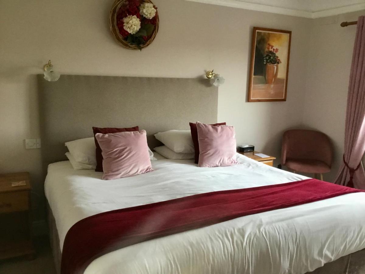 Buttermilk Lodge Guest Accommodation คลิฟเดน ภายนอก รูปภาพ